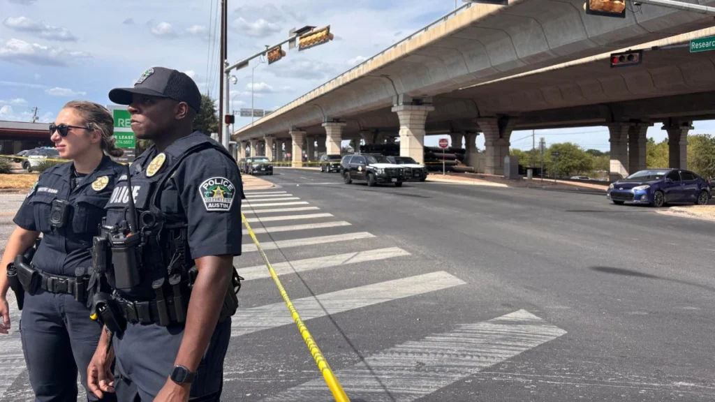 Patrullas y agentes del Servicio de Inmigración ICE en Texas