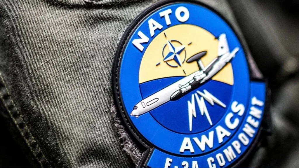 Mandos militares de la OTAN en sesión extraordinaria de defensa en Bruselas