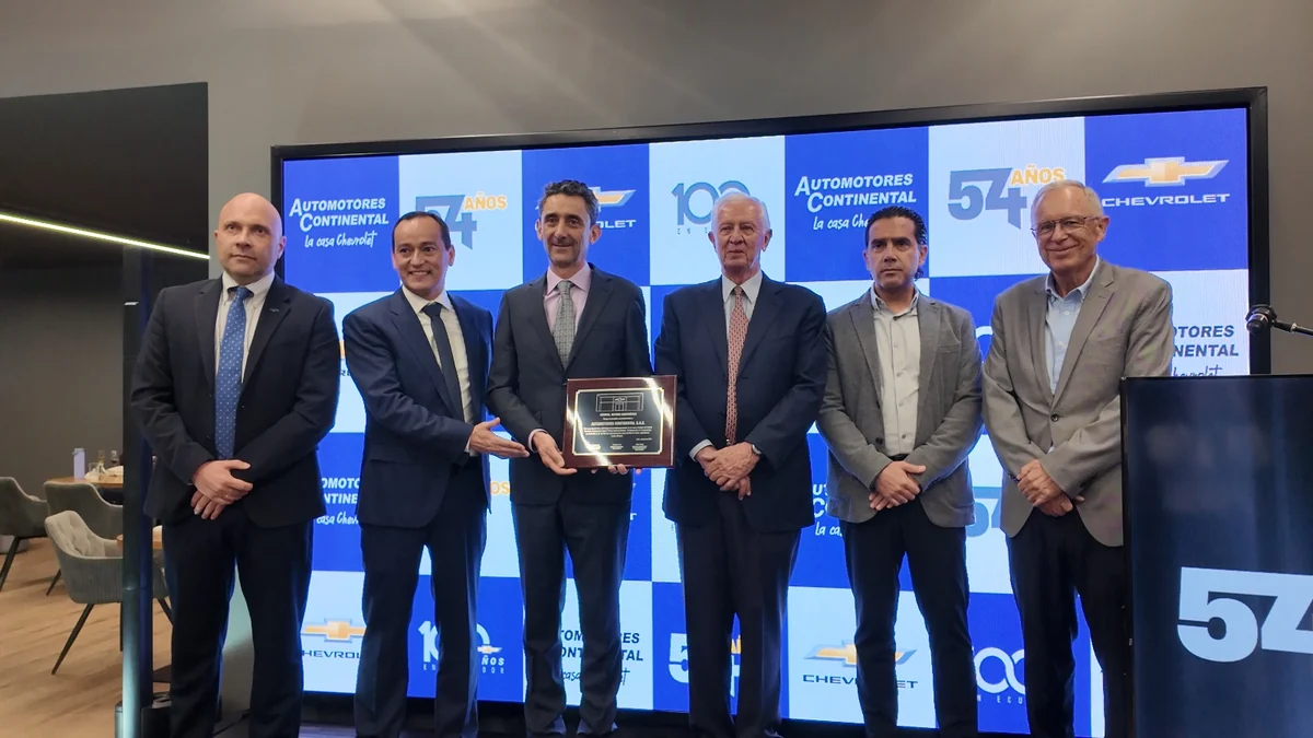 Fachada renovada de Automotores Continental El Labrador
