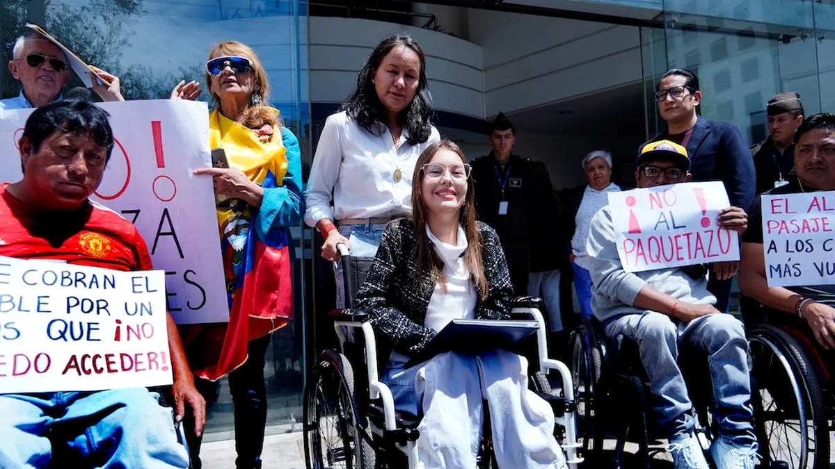 Presentan demanda contra el aumento del pasaje urbano en Quito ante la Corte