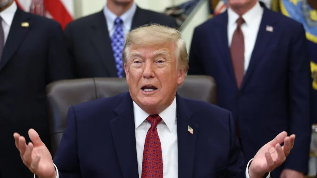 Donald Trump en el Despacho Oval