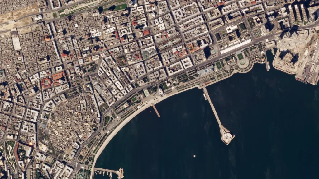 Vista aérea del circuito callejero de Bakú, Azerbaiyán