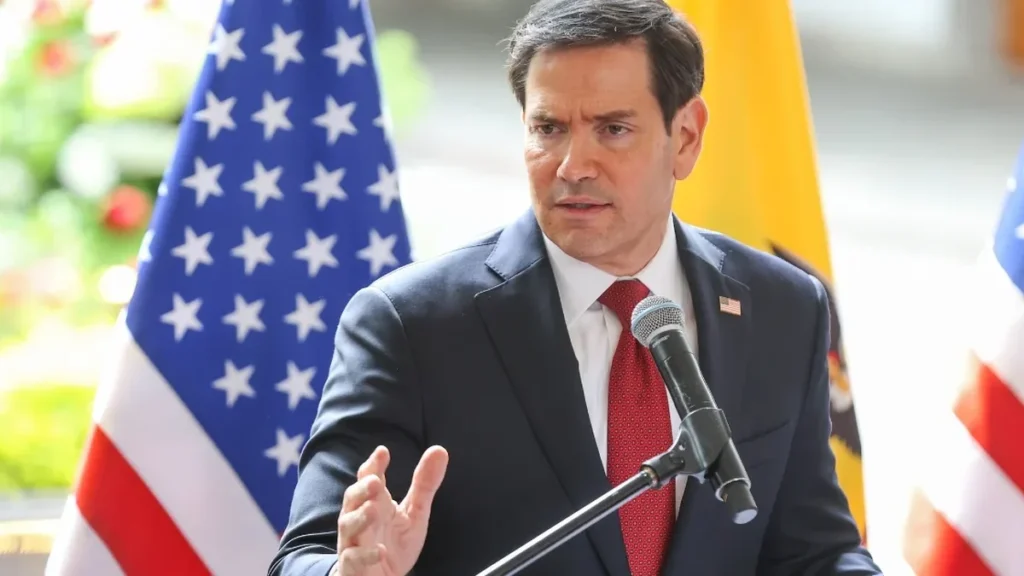 Marco Rubio durante su gira oficial por países de Suramérica