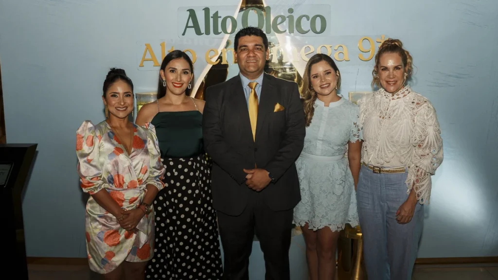 Equipo de La Fabril en el lanzamiento de Girasol Alto Oleico