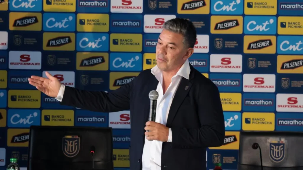Marcelo Gallardo durante su presentación como nuevo director técnico de la Selección de Ecuador