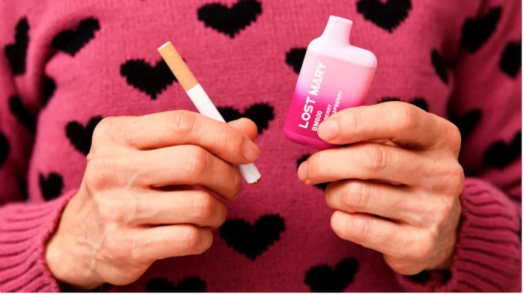 Cigarrillos electrónicos y tabaco tradicional en advertencia médica de salud