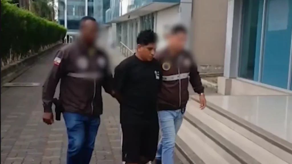 Patrullaje policial y captura del sospechoso de agresión a menor en Guayaquil