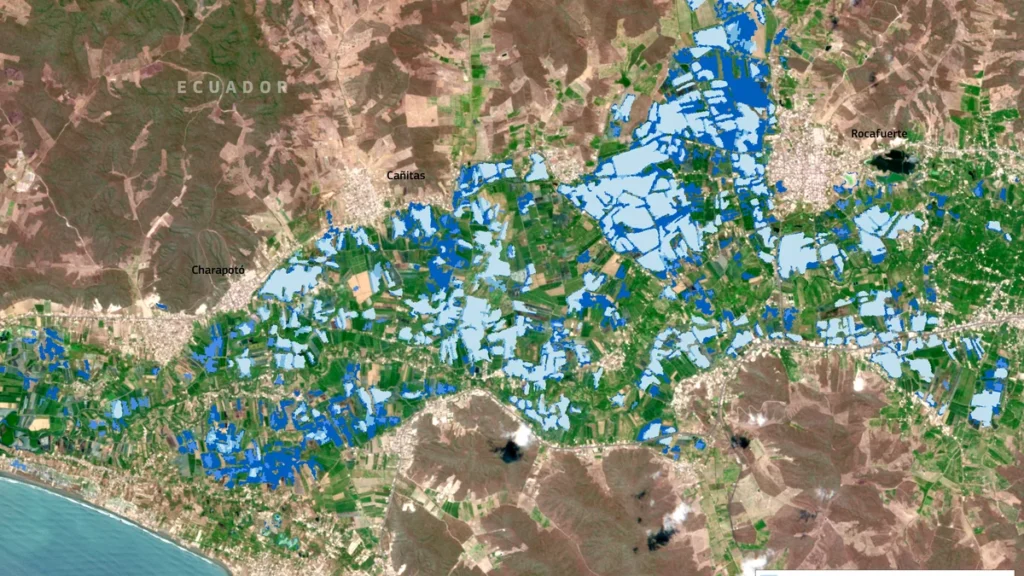 Zona inundada en Ecuador vista satelital durante temporada de lluvias