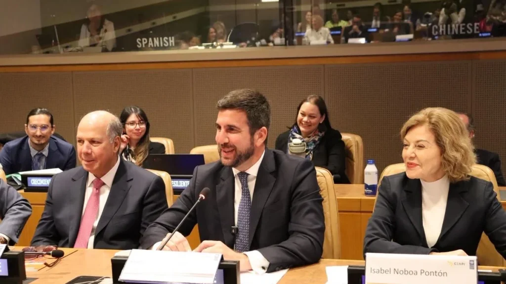 Enrique Riquelme interviene en un panel durante la Asamblea General de la ONU