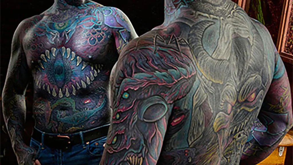 Jeremy Schofield, canadiense con récord Guinness por capas de tatuajes superpuestos