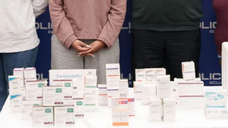Operativos contra red de medicamentos oncológicos adulterados en Ecuador