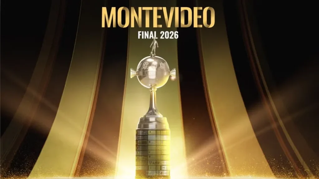 Trofeo de la Copa Libertadores en ceremonia oficial de la Conmebol