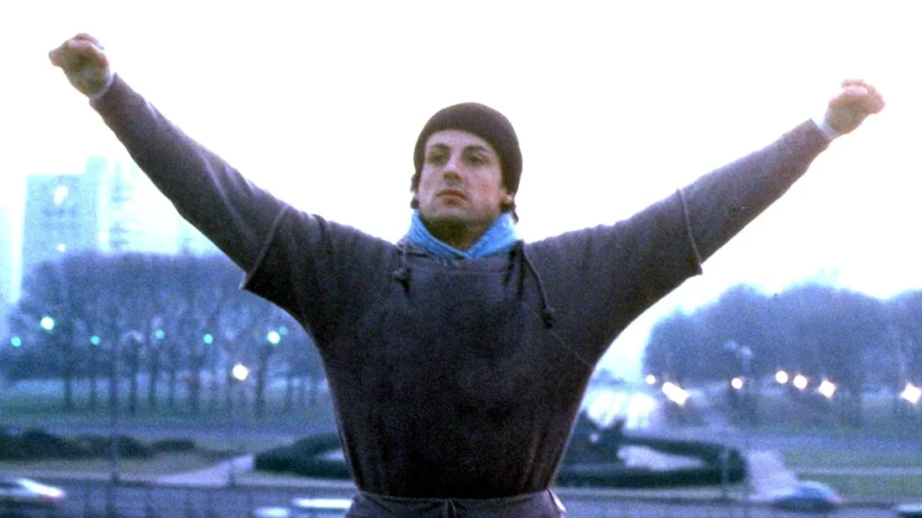 Sylvester Stallone habla sobre su transformación corporal y operaciones