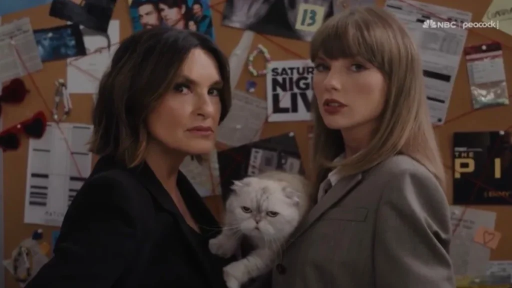 Escena del sketch de Taylor Swift con el elenco de La Ley y el Orden en los Emmy