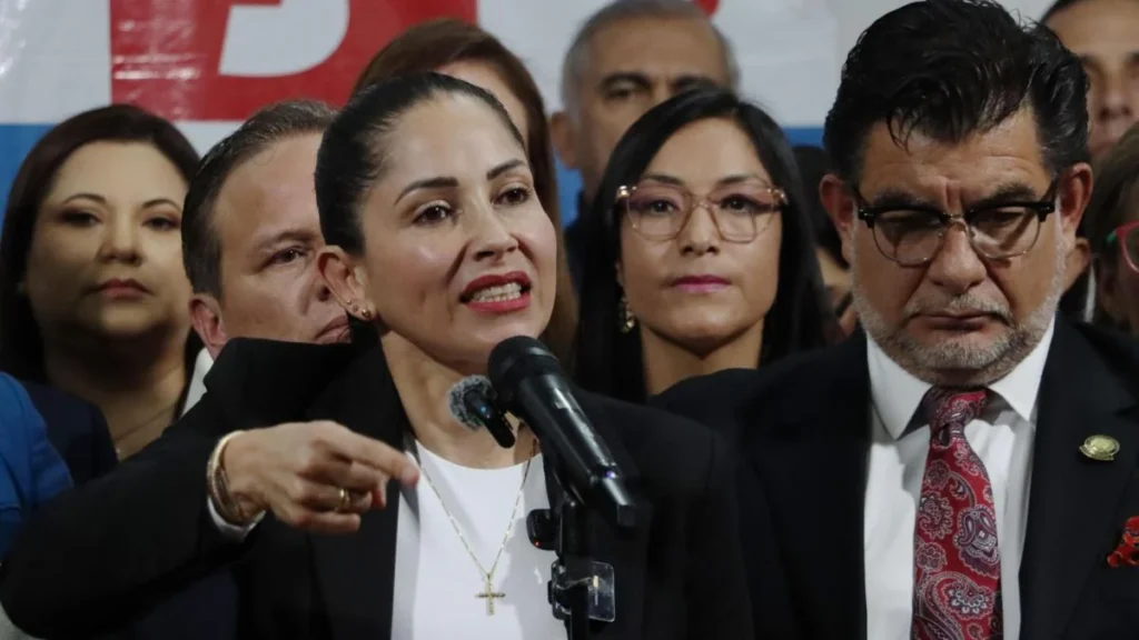 Luisa González en rueda de prensa sobre resoluciones electorales