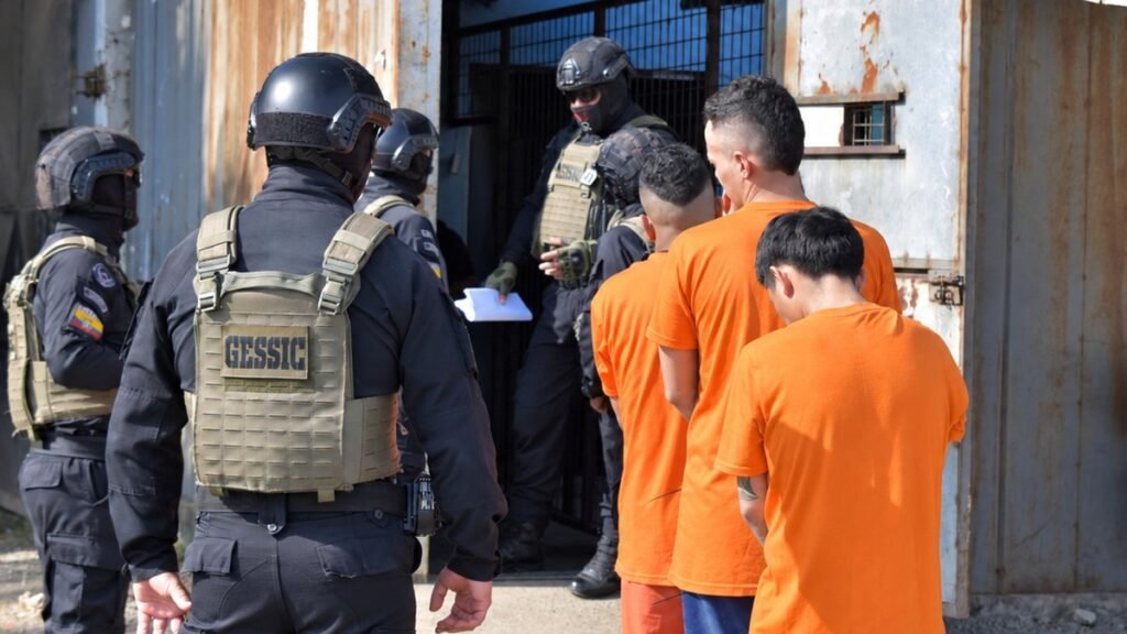 Operativo de traslado de personas privadas de la libertad en Guayas