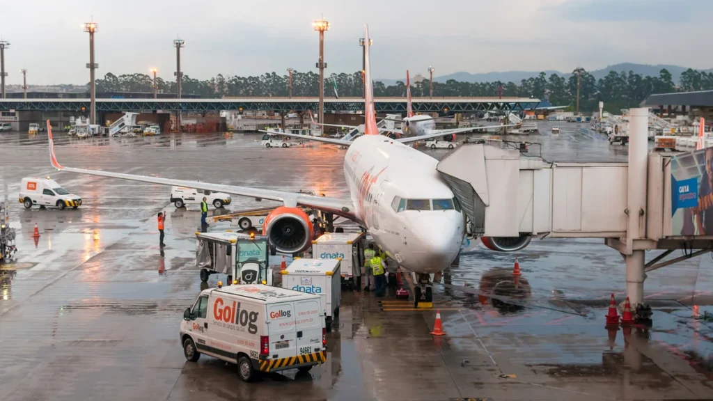 Terminal de un aeropuerto internacional en São Paulo, Brasil