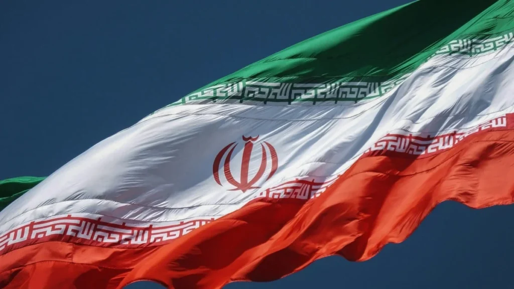 Buques petroleros navegando en terminales marítimas de Irán