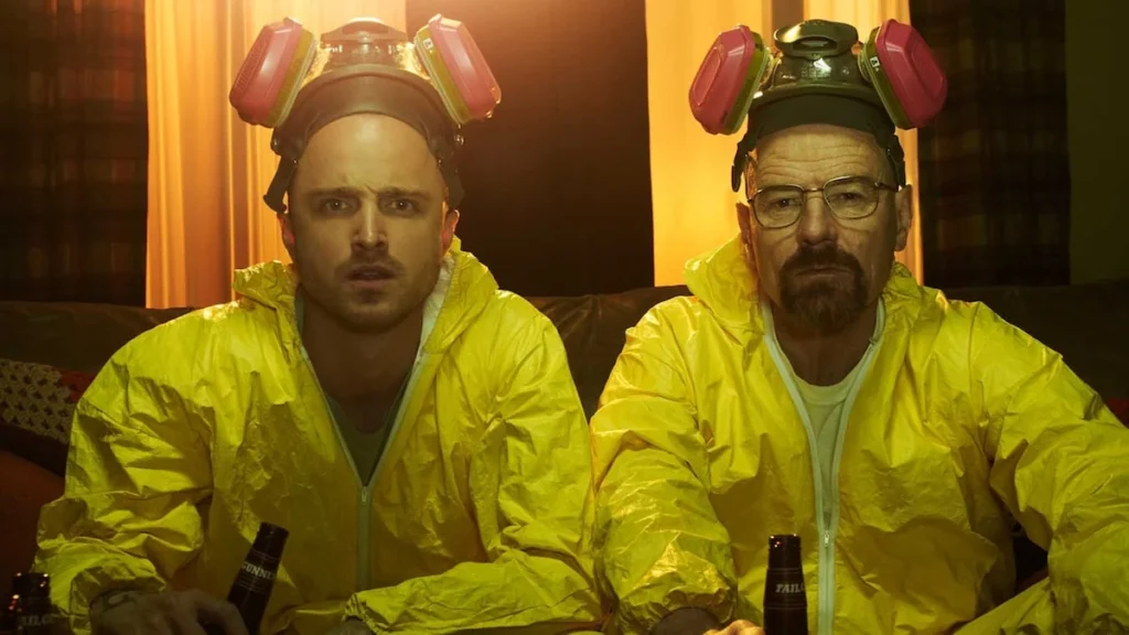 El actor Bryan Cranston sonriendo en una entrevista sobre su papel de Walter White