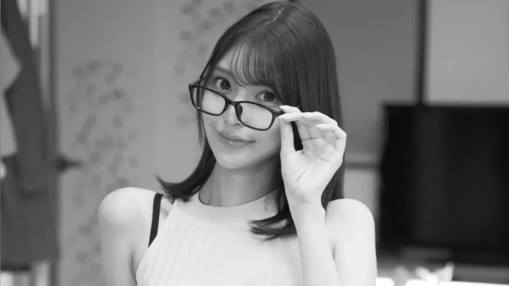 Fotografía en memoria de la joven actriz japonesa Hana Kuraki