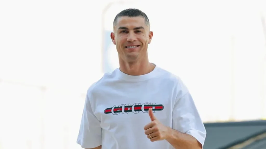 Cristiano Ronaldo en sesión de entrenamiento con Al Nassr