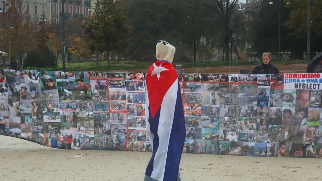 Familiares de manifestantes y presos políticos protestan pacíficamente en Cuba