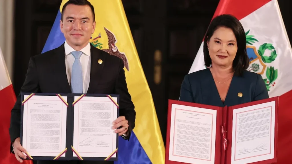 Firma de acuerdos de cooperacion entre Ecuador y Peru en mesa bilateral