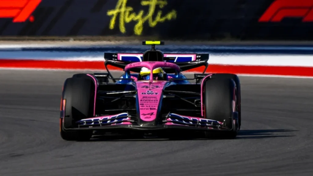 Monoplaza de Fórmula 1 del equipo Williams compitiendo en el circuito de Austin.