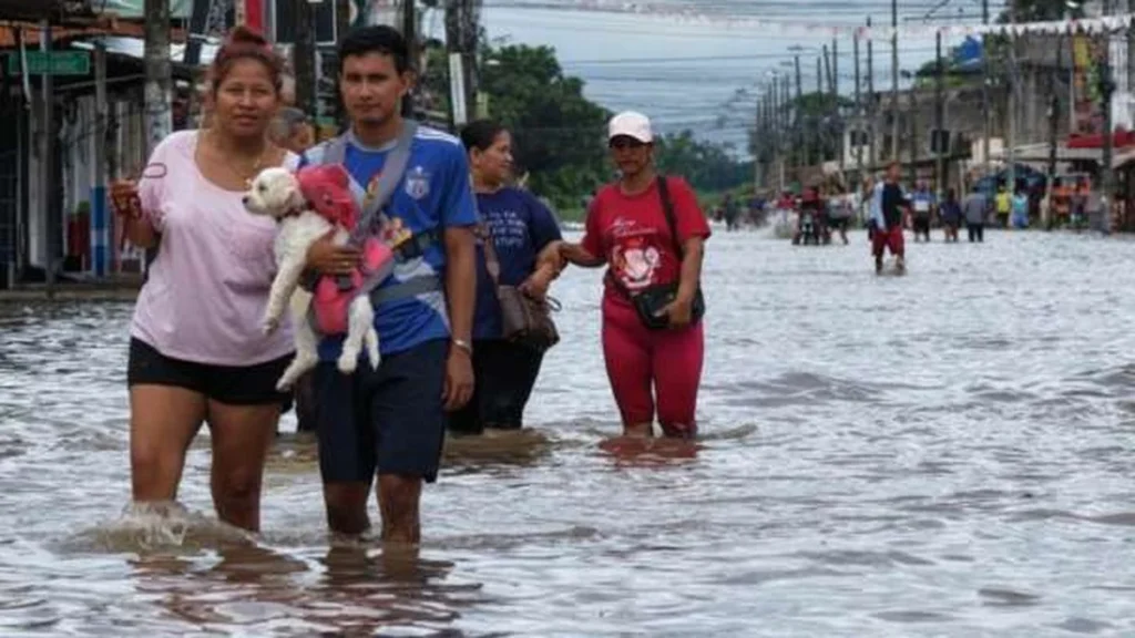 Cobertura informativa sobre Guayaquil sufre lluvias récord que superan marcas del fenóme