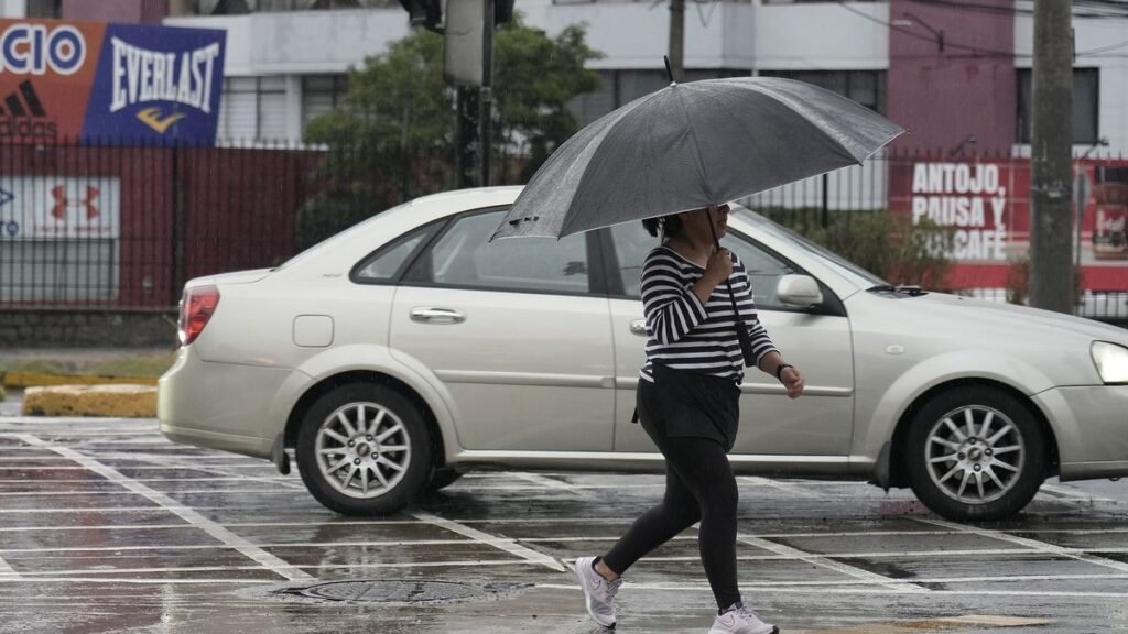 Inamhi prevé lluvias intensas y tormentas en 14 ciudades de Costa y Sierra