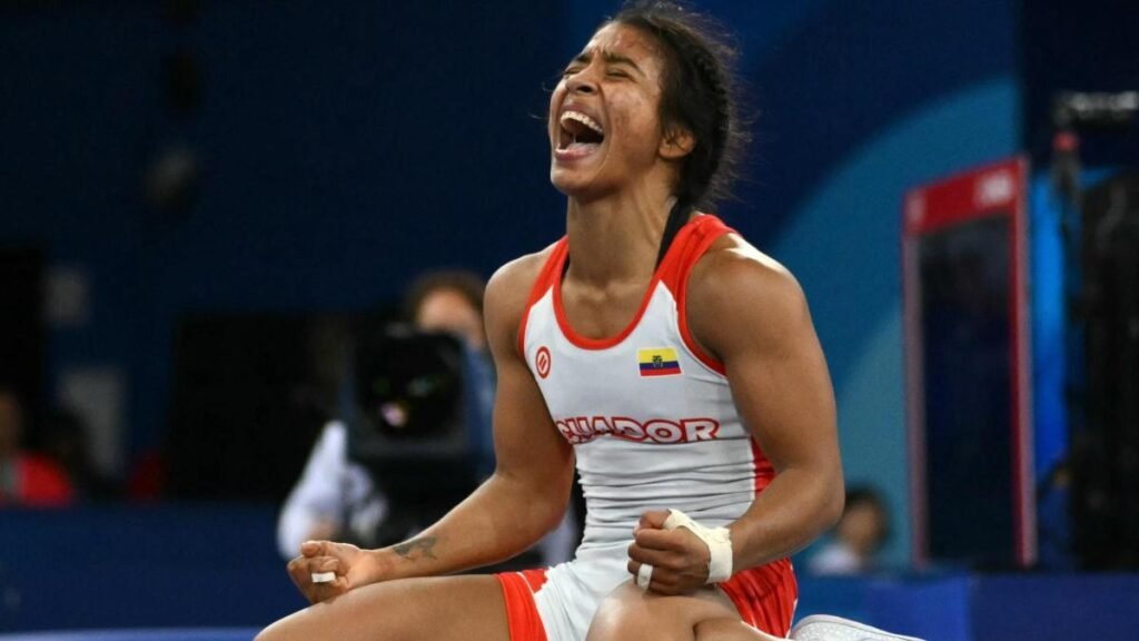 Lucia Yepez clasifica a la final del Campeonato Mundial de Lucha 2026