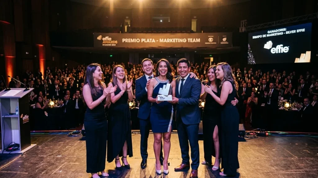 Equipo de Netlife obtiene Effie de Plata en gala corporativa