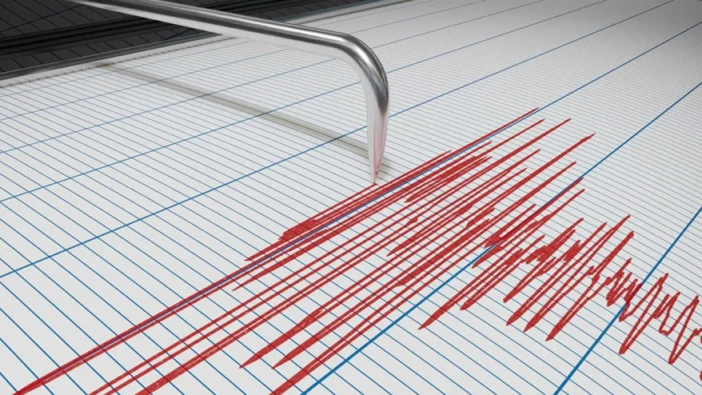 Sismógrafo y monitoreo técnico de la red geofísica de terremotos en Ecuador