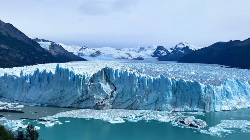 Pared frontal del glaciar Perito Moreno en la Patagonia