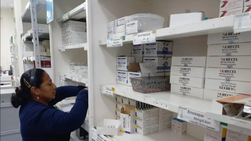 Medicamentos y fármacos almacenados en bodegas de salud pública