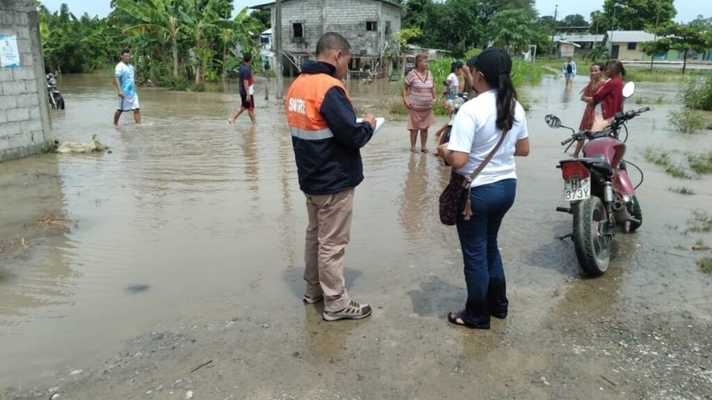 Seis ríos se desbordan en Guayas, Los Ríos y Bolívar por lluvias