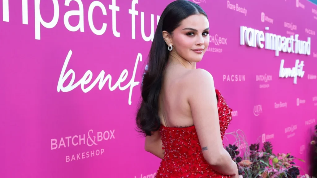 Selena Gómez asiste a evento benéfico en el Hollywood Palladium.
