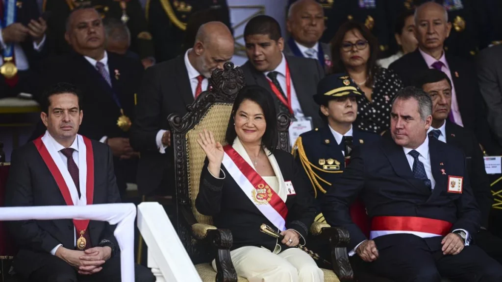 Hemiciclo del Congreso de la República del Perú durante votación legislativa