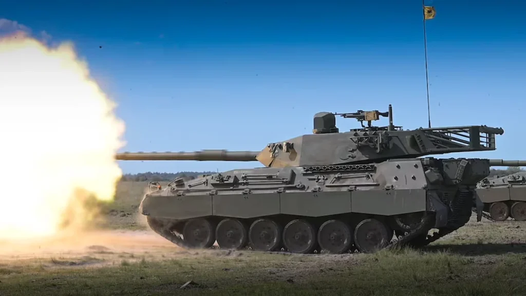 Blindado TAM 2C-A2 del Ejército Argentino durante ejercicios de tiro en el terreno