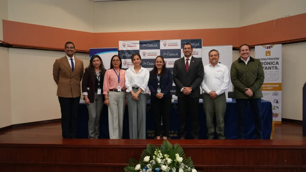 Ceremonia de graduación de líderes comunitarios rurales