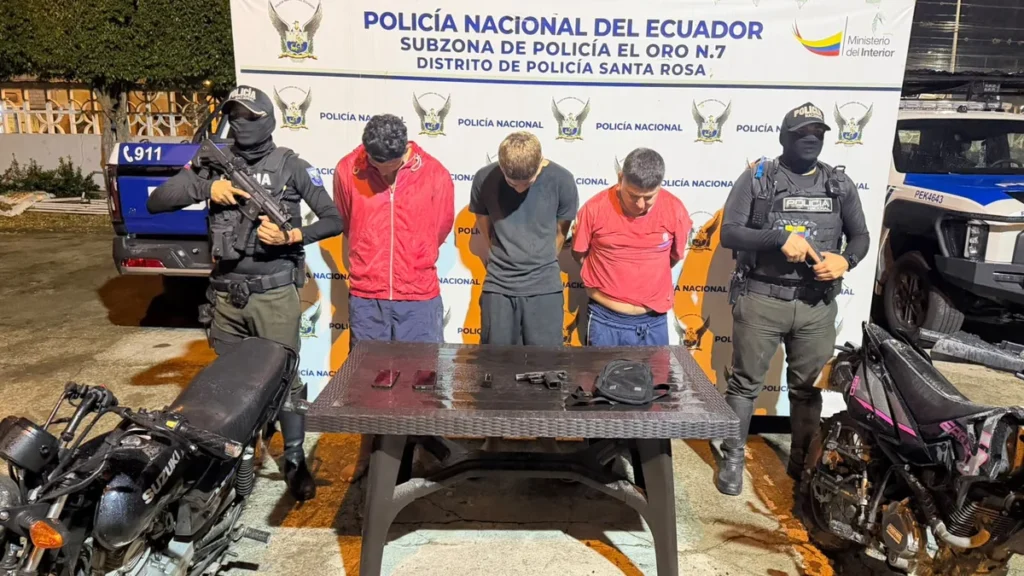 Tres sospechosos detenidos tras intenso patrullaje en Santa Rosa El Oro