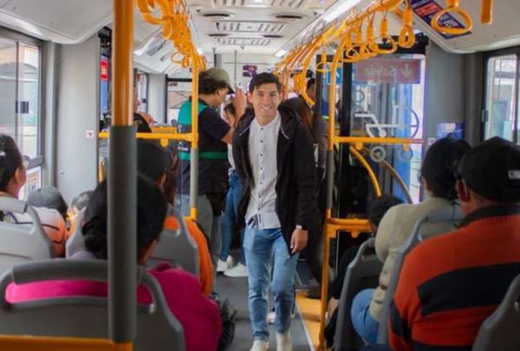 Trolebús y Ecovía modifican sus horarios de atención en Quito por el feriado del 9 de Octubre