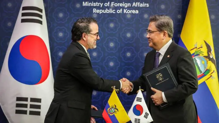 Ecuador y Corea Del Sur