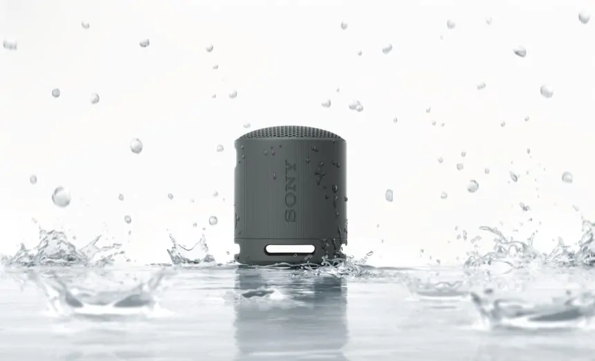Sony anuncia en Ecuador el lanzamiento del parlante inalámbrico SRS-XB100, destacando su sonido claro y compromiso ambiental.