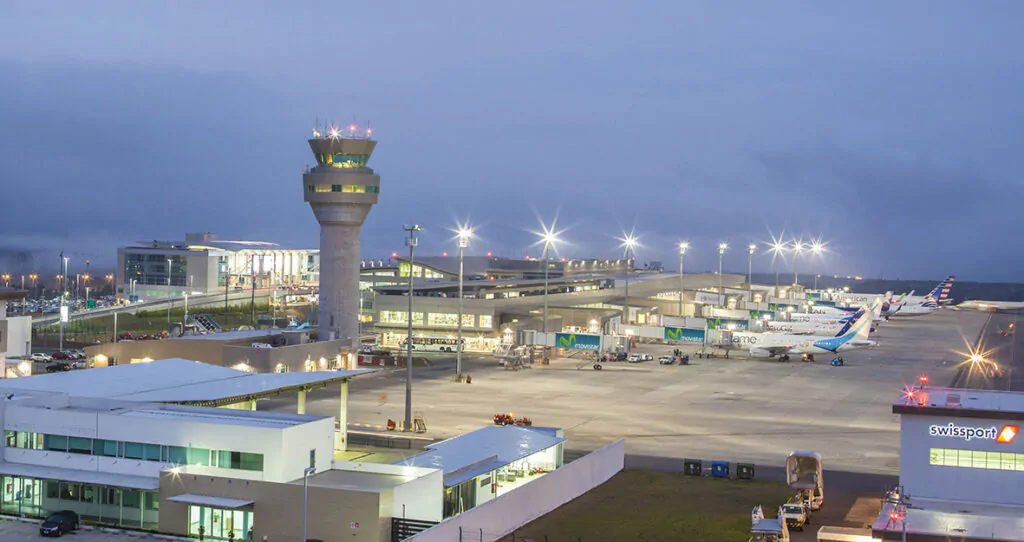 Aeropuerto Internacional de Quito