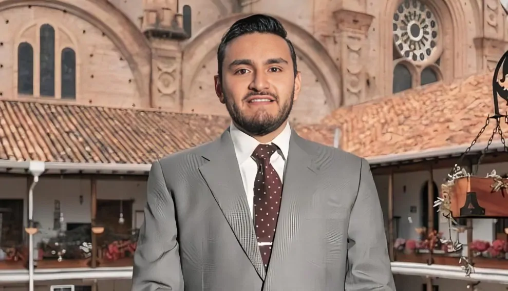Lee sobre el caso de Francisco Sebastián Barreiro Abad, hijo de la vicepresidenta de Ecuador, detenido por presunto tráfico de influencias.