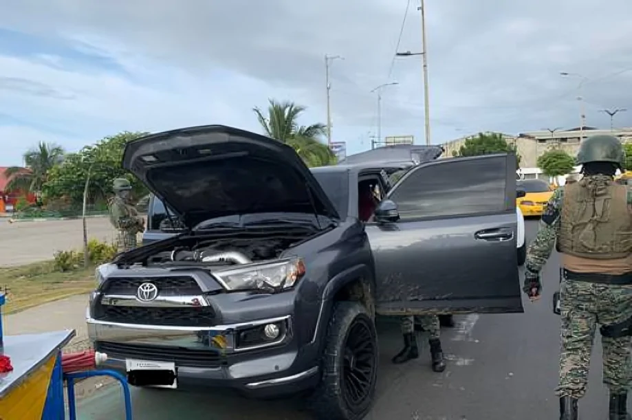 La Policía Nacional de Ecuador llevó a cabo una serie de allanamientos en distintas ciudades del país para desarticular una presunta banda.