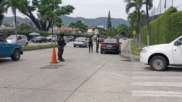 policía