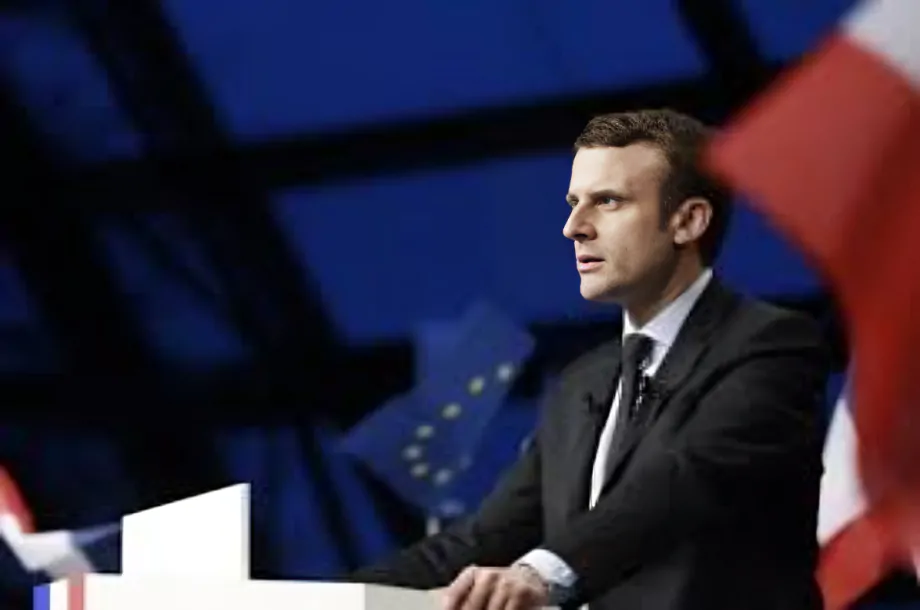 Descubre cómo las elecciones legislativas anticipadas en Francia han marcado la historia política del país desde 1958.