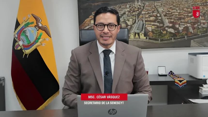 César Vásquez, titular de la Senescyt, afirmó que más de 4.600 estudiantes han recibido los pagos atrasados de sus becas.